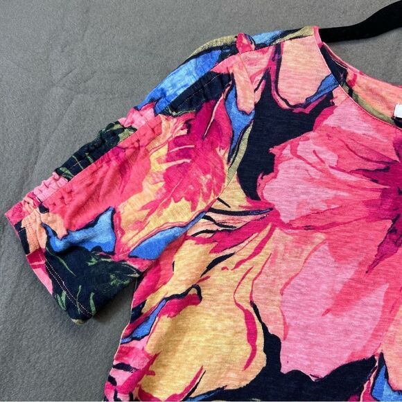 Chicos medium Linen Floral Ruched Sleeve Tee - Picture 15 of 16